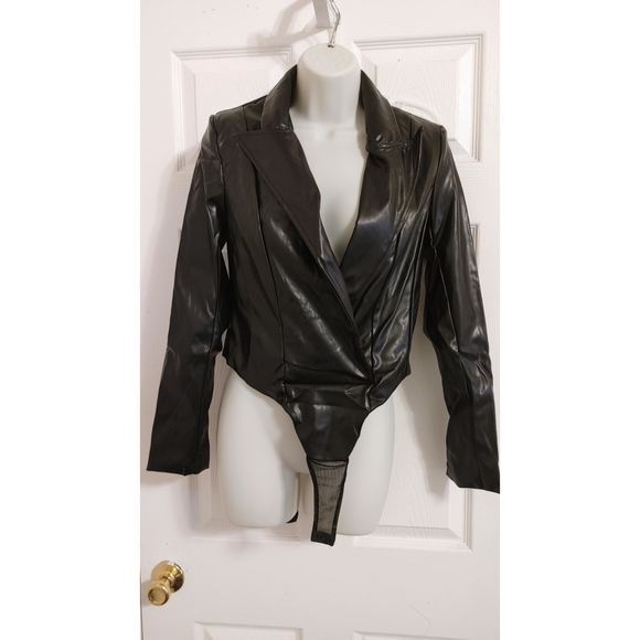 Kuweka Pleather - Picture 9 of 16